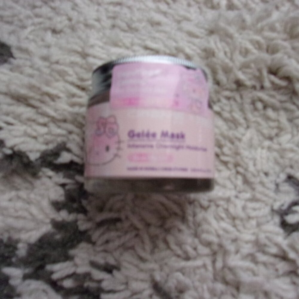 The Creme Shop Hello Kitty Gelee Mask overnight moisturier New